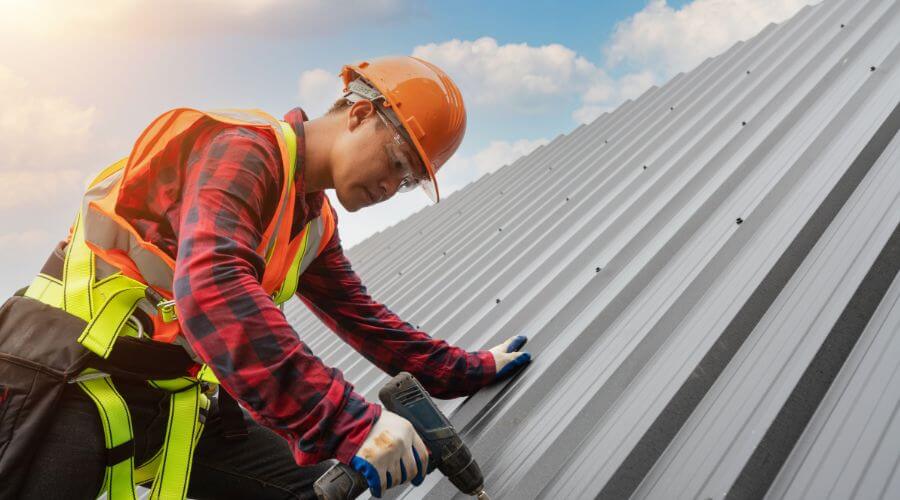 Owens Corning roofing contractor in Woden, IA